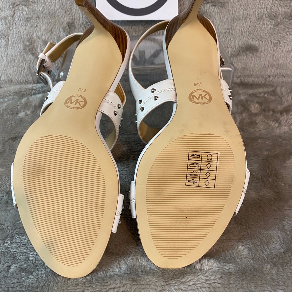 Michael Kor’s Leather Sandals - Picture 4 of 9